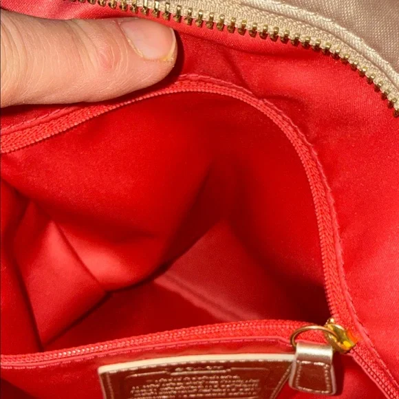 Coach Poppy Beige and Gold Women's shoulder and cross body Bag - Picture 16 of 17